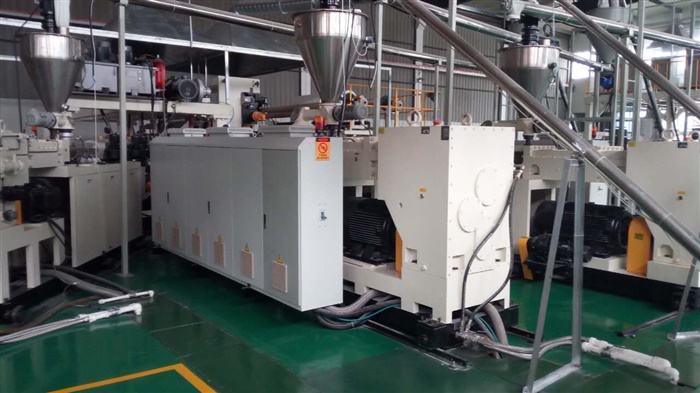 NX系列UPS(250~800kVA)